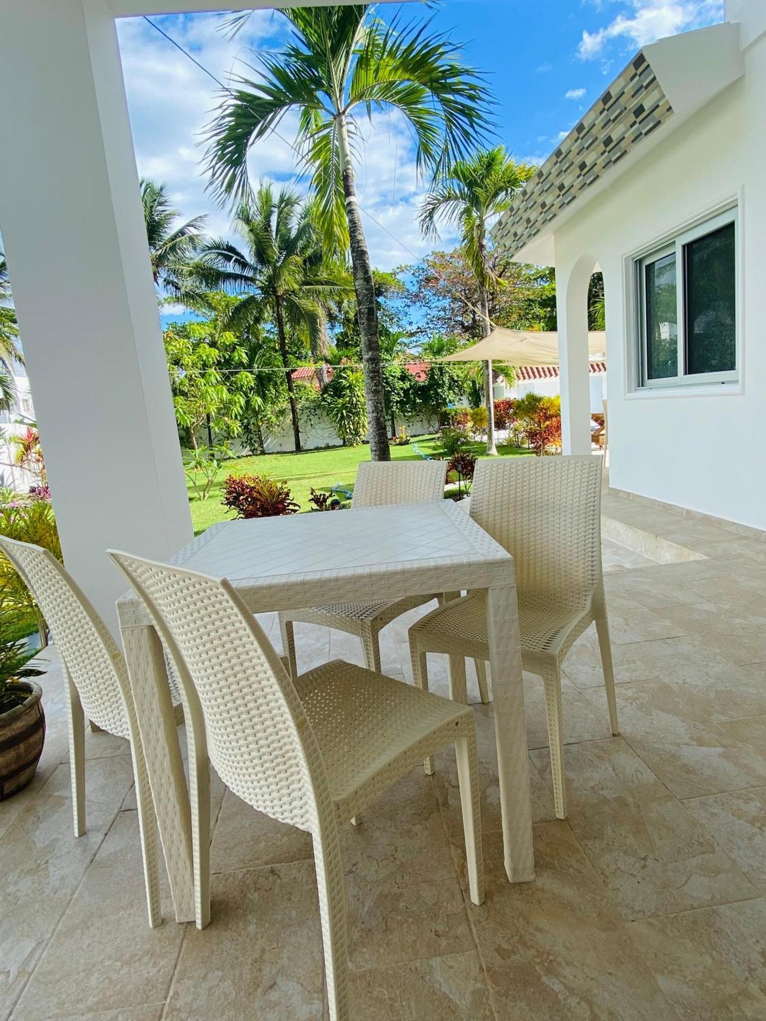 Casa Blanca - White House Apartment Cabarete Exterior photo
